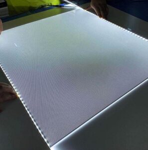 شیشه لمینت ال ای دی LED