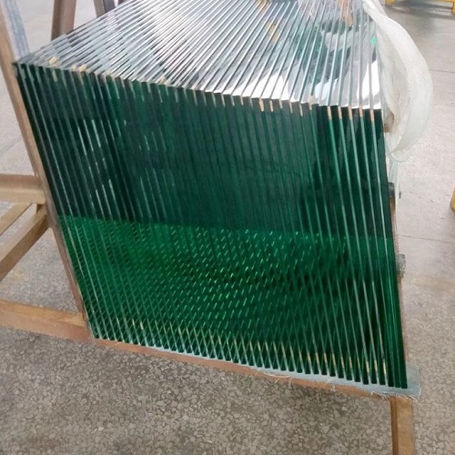 شیشه بین کابینتی